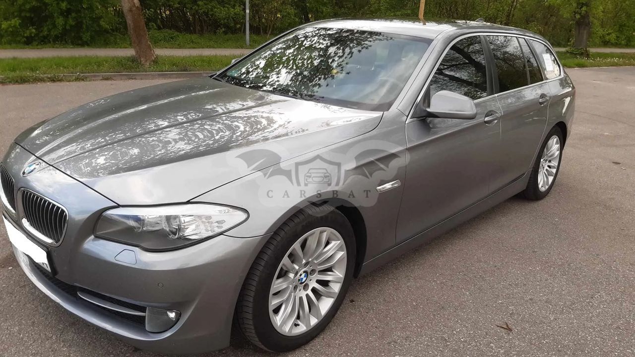 BMW 5 Series F10/F11 520d Touring 2010