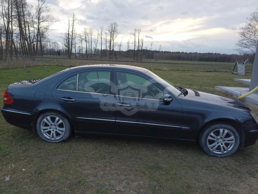Mercedes-Benz E W211 2005