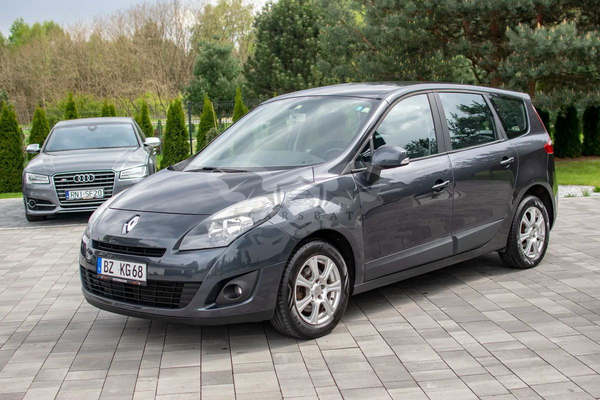 Renault Grand Scenic II 2011