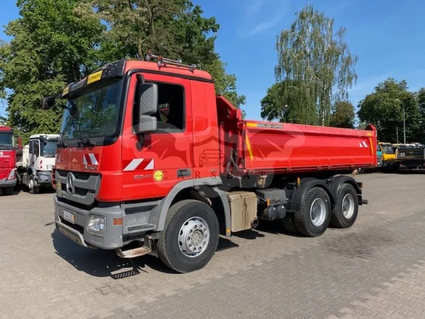 Mercedes-Benz Actros 2011
