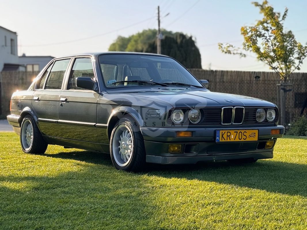 BMW 3 Series E30 320i 1990