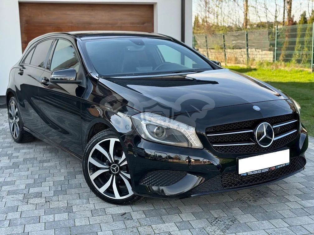 Mercedes-Benz A W176 180 CDI (BlueEFFICIENCY) 7G-DCT AMG Sport 2013