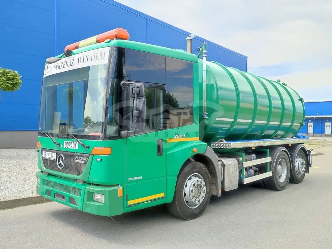 Mercedes-Benz Econic 2011