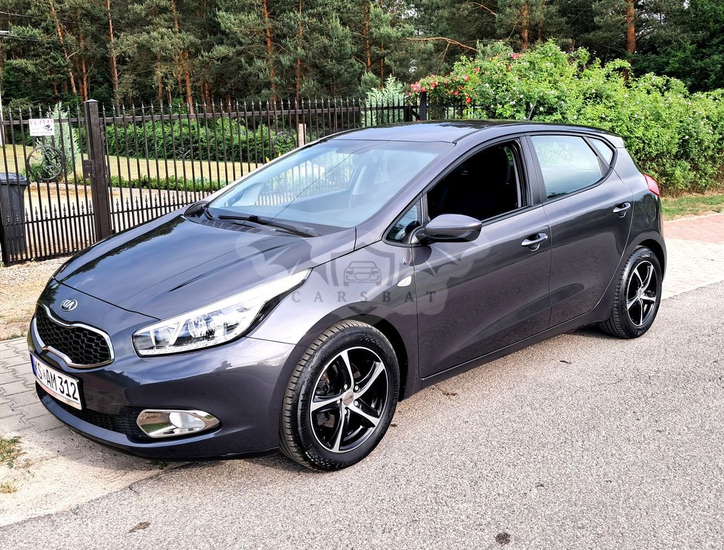 Kia Ceed II Cee'd 1.4 CRDi S 2013