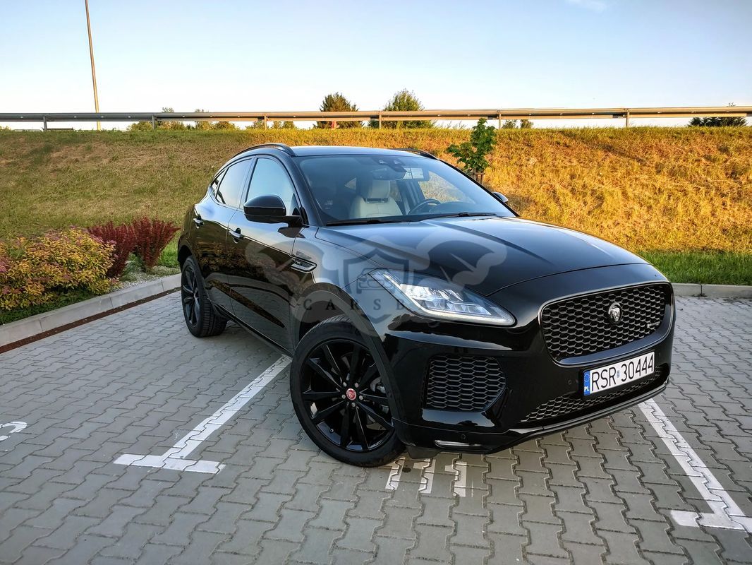 Jaguar E-Pace P300 AWD R-Dynamic SE 2020