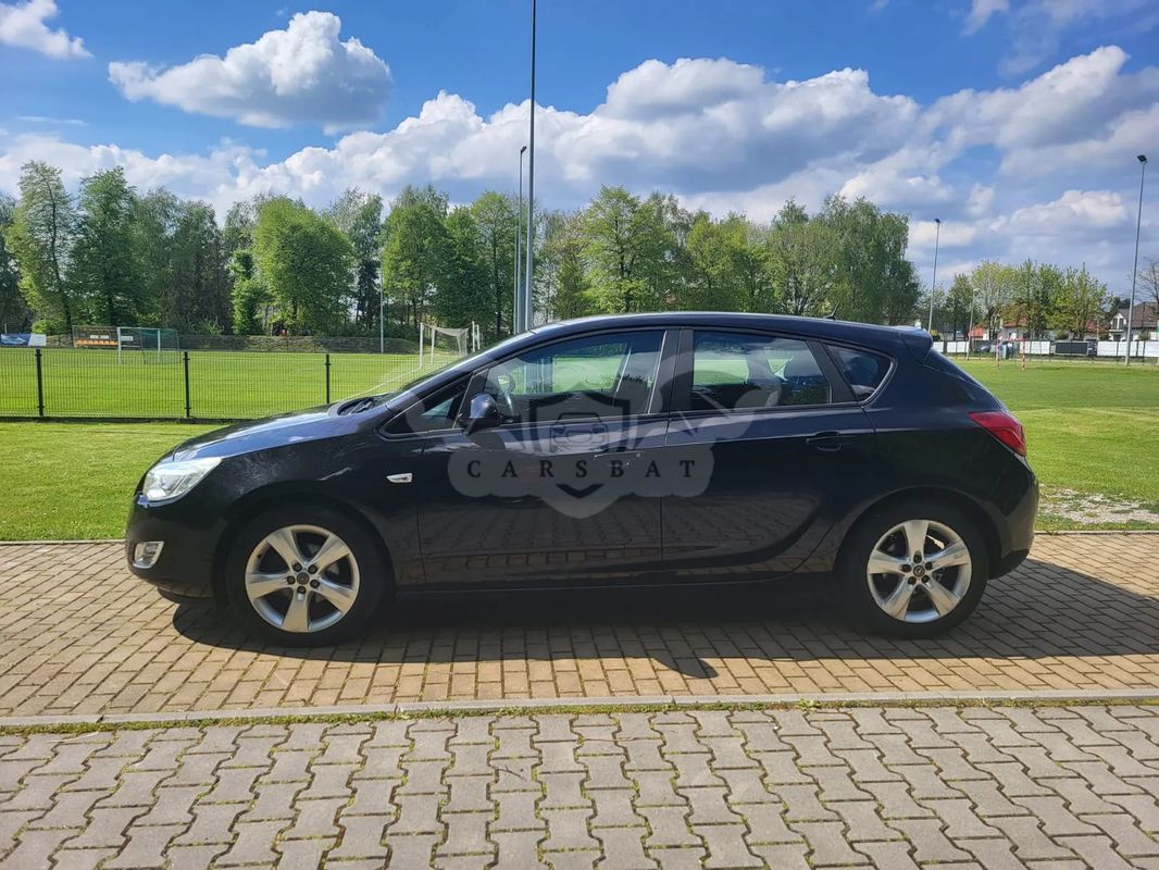 Opel Astra J III 1.3 CDTI Cosmo 2011