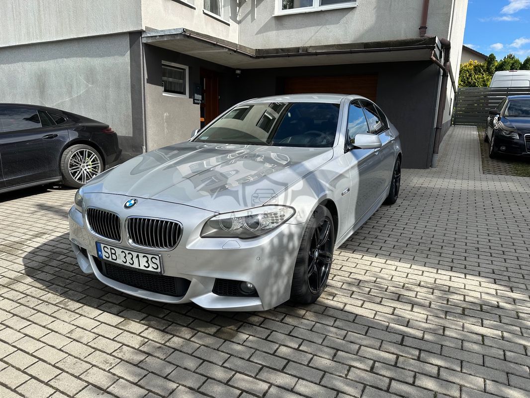 BMW 5 Series F10/F11 525d xDrive 2011