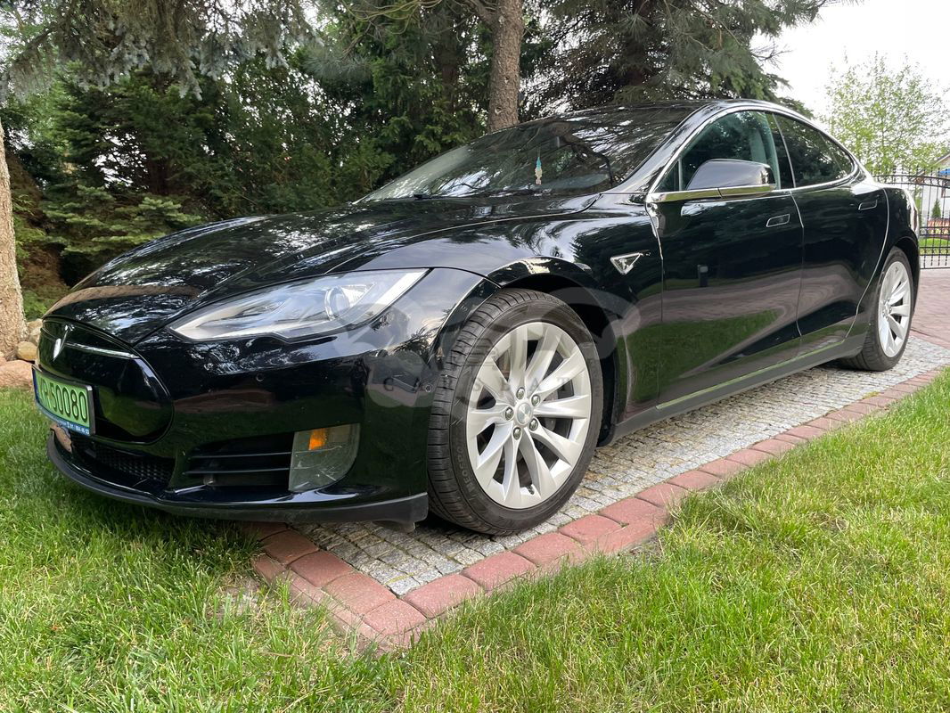 Tesla Model S 70 D 2015