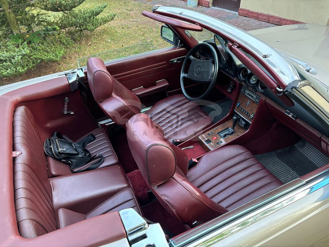 Mercedes-Benz SL R107 1988