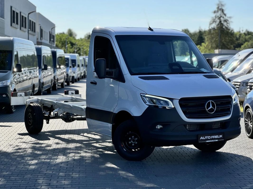 Mercedes-Benz Sprinter 2024