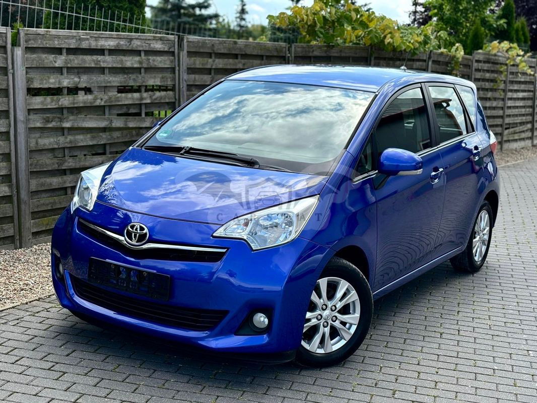 Toyota Verso-S 1.33 Premium 2013