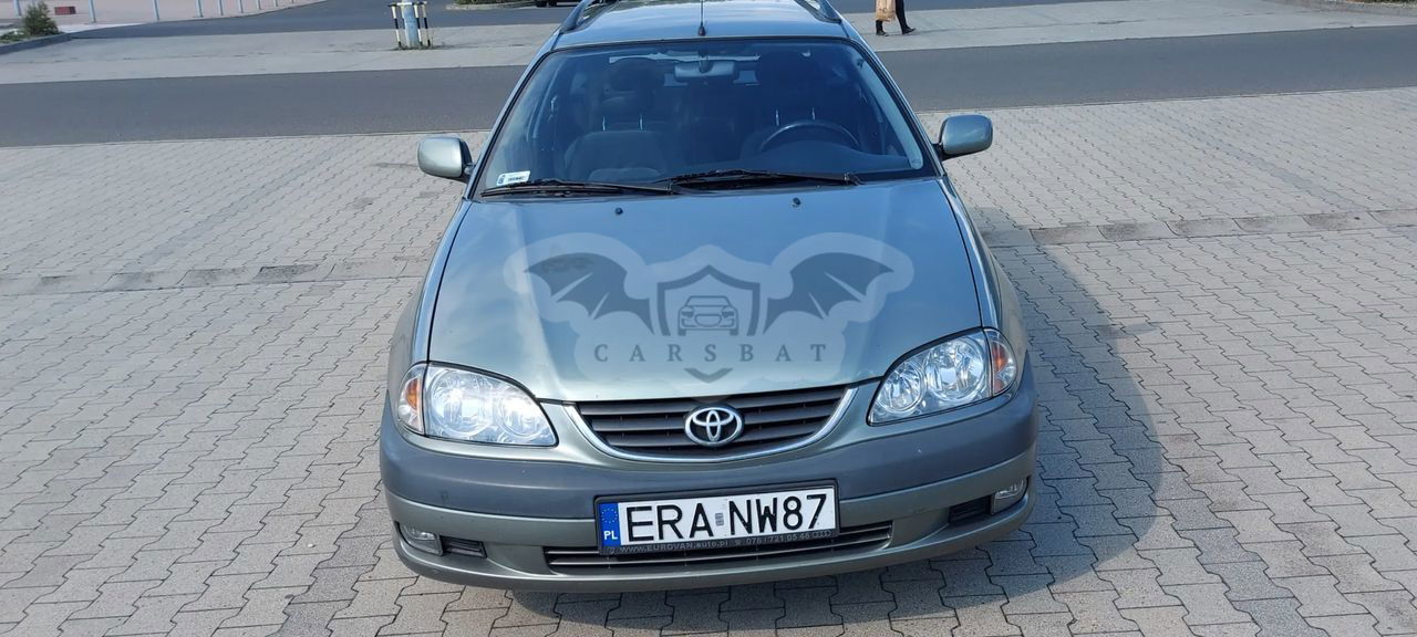 Toyota Avensis I 2.0 VVT-i Sol 2001