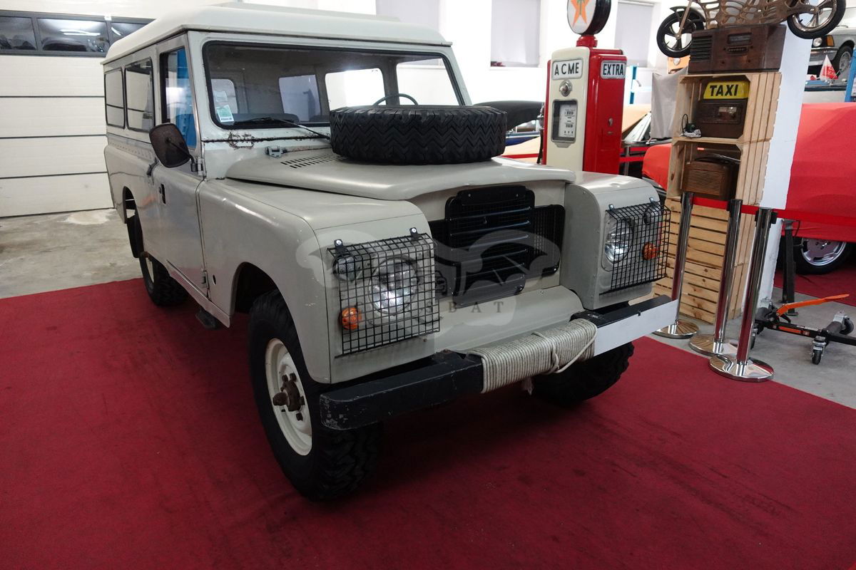 Land Rover Defender 1969