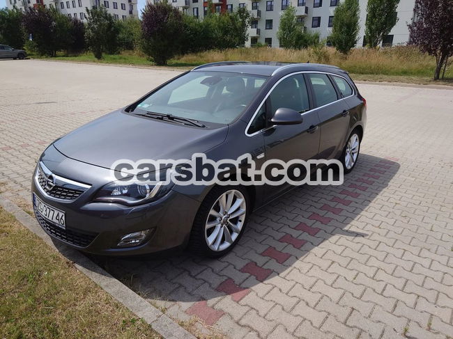 Opel Astra J 1.4 Turbo Sports Tourer Innovation 2011