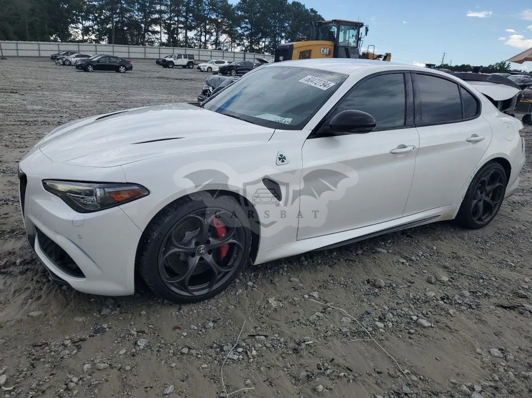 Alfa Romeo Giulia 2.9 Bi Turbo V6 Quadrifoglio 2021