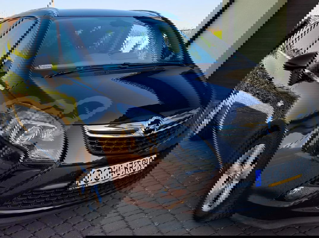 Opel Zafira C 2016