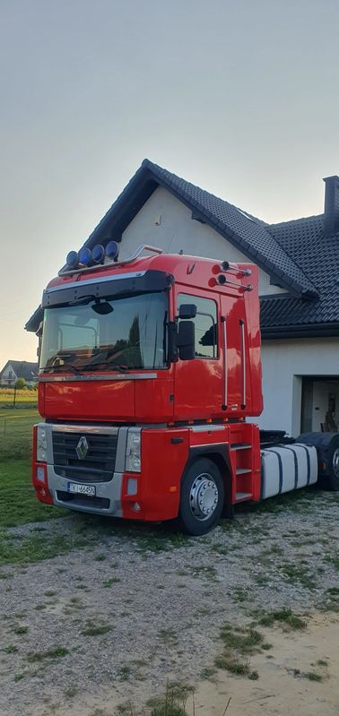 Renault Magnum 2013