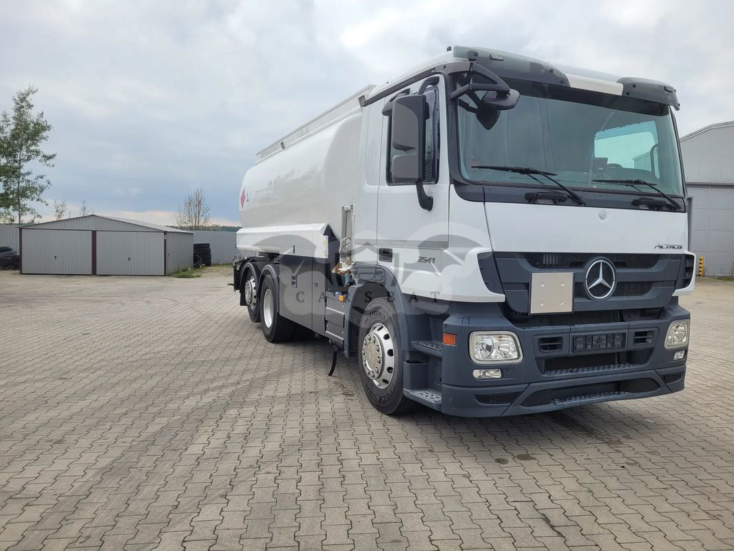 Mercedes-Benz T1 2011
