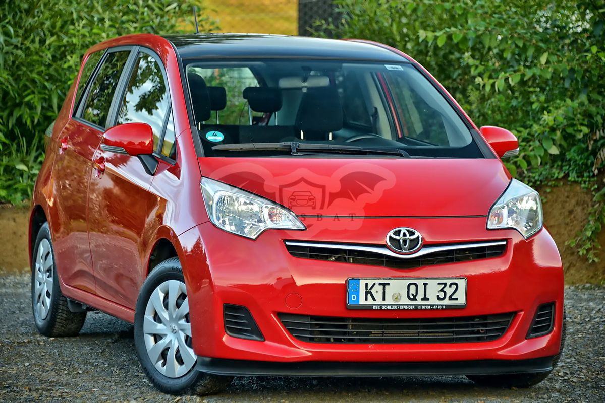Toyota Verso-S 1.33 Premium 2013