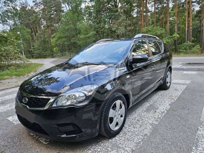 Kia Ceed I Cee'd 1.4 Comfort + 2011