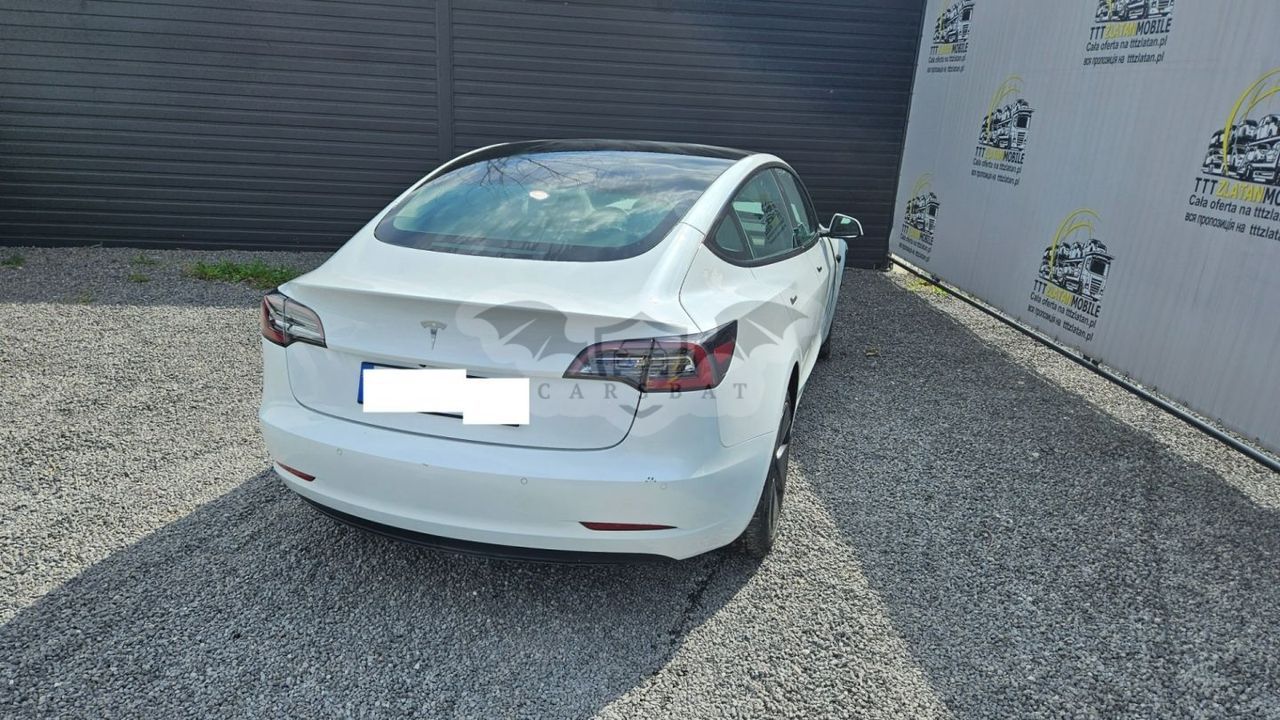 Tesla Model 3 2021