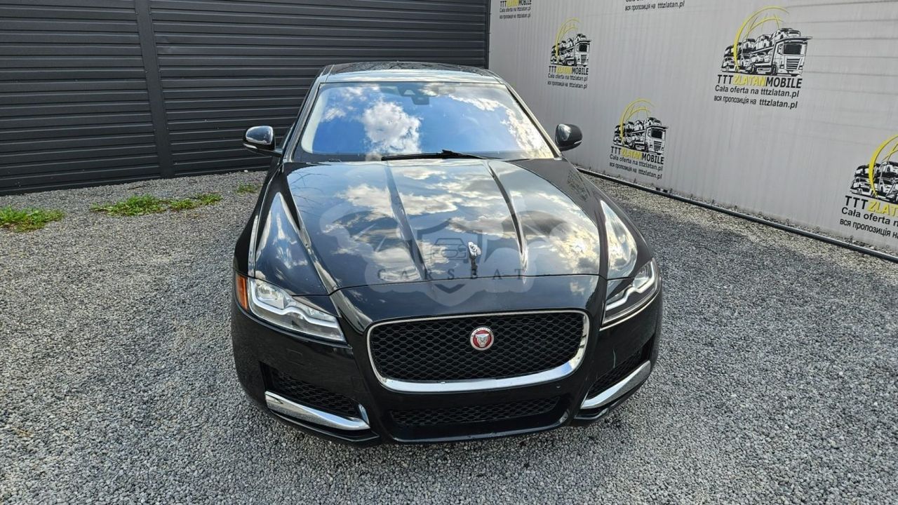 Jaguar XF X260 2020