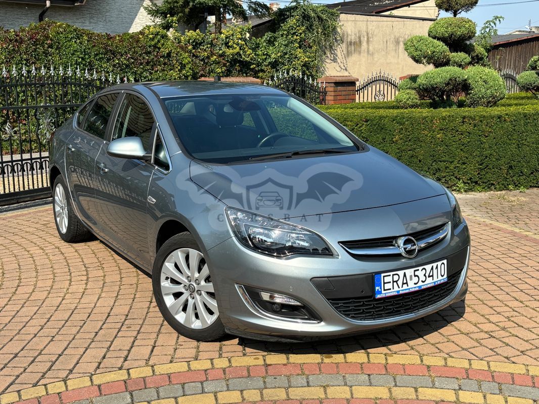 Opel Astra J 1.4 EcoFLEX Cosmo 2013