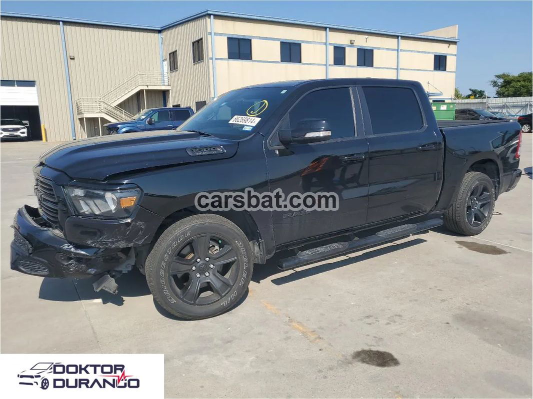 RAM 1500 Crew Cab Shortbed Bighorn 2021