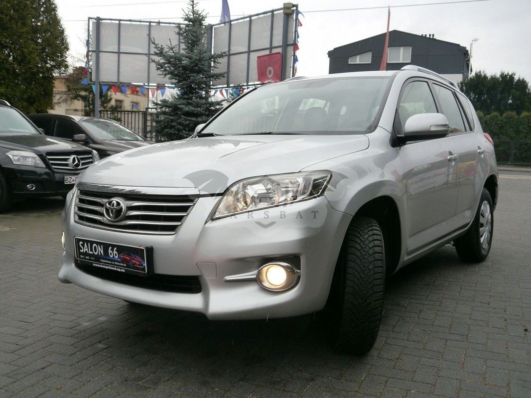 Toyota Rav4 III 2.2 D-4D 4x4 Executive 2012