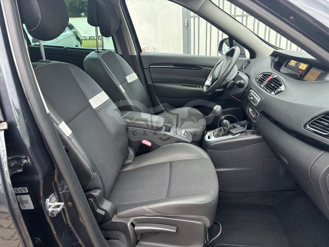 Renault Scenic III TCe 130 Dynamique 2011
