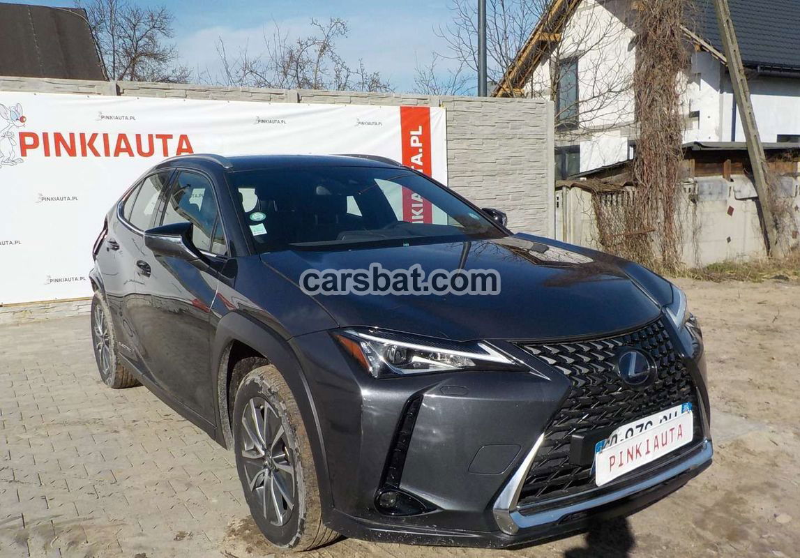 Lexus UX 2021