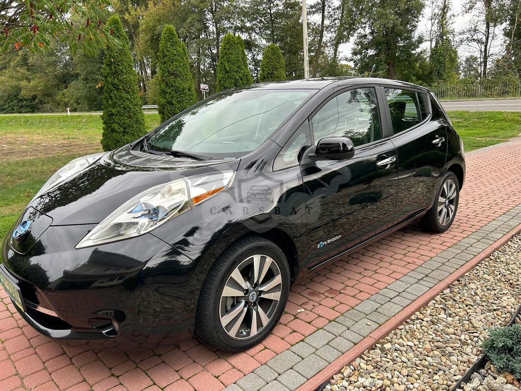 Nissan Leaf 24 kWh (mit Batterie) Tekna 2013
