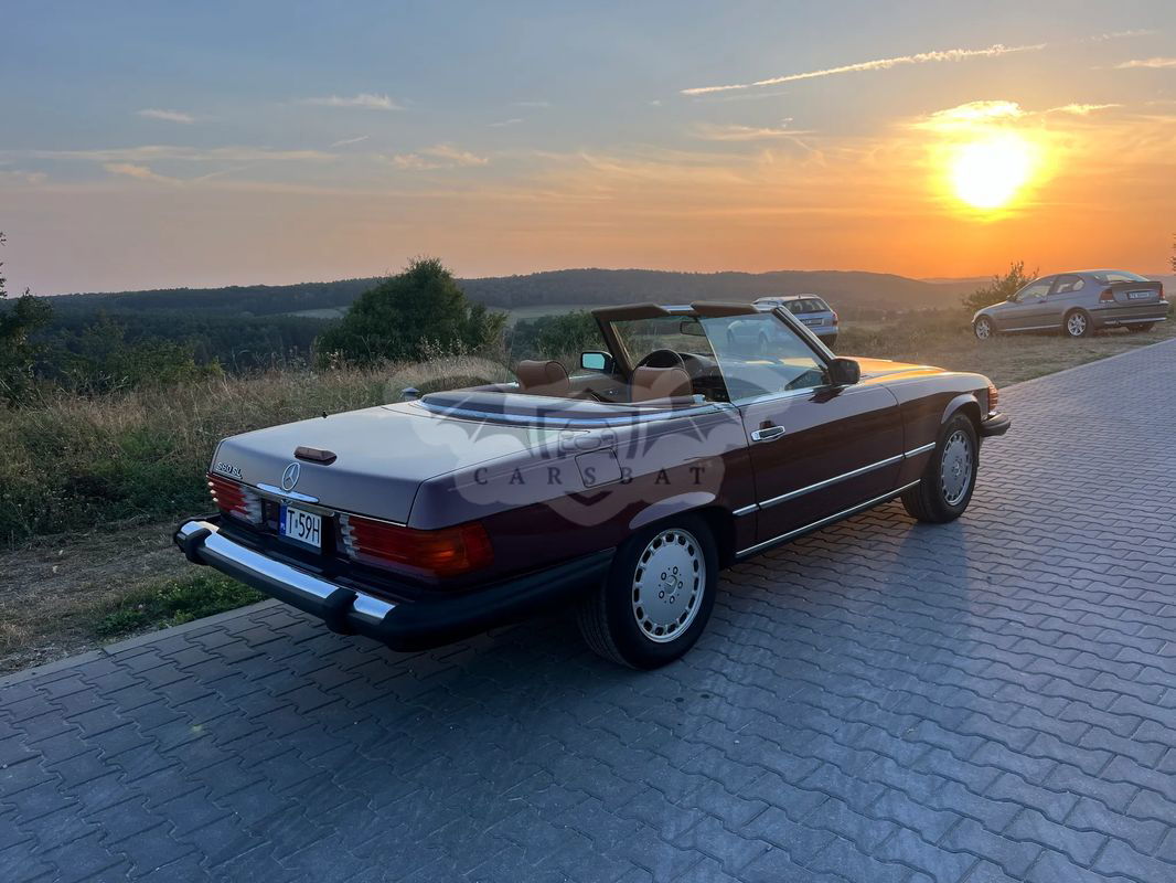 Mercedes-Benz SL R107 320 1988