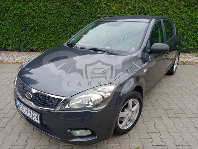 Kia Ceed I Cee'd 1.4 L 2011