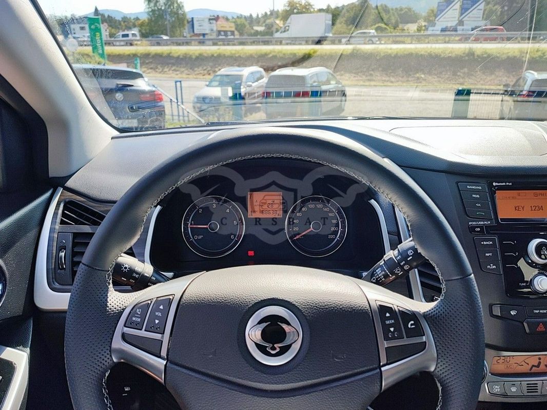 Ssangyong / KG Mobility Korando 2.0 D Crystal 2WD 2015