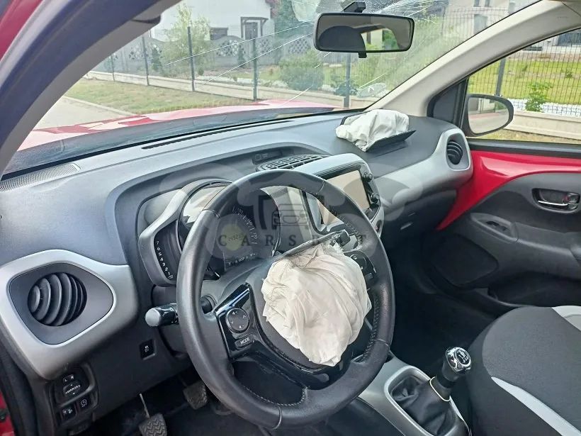 Toyota Aygo II x-play 2016
