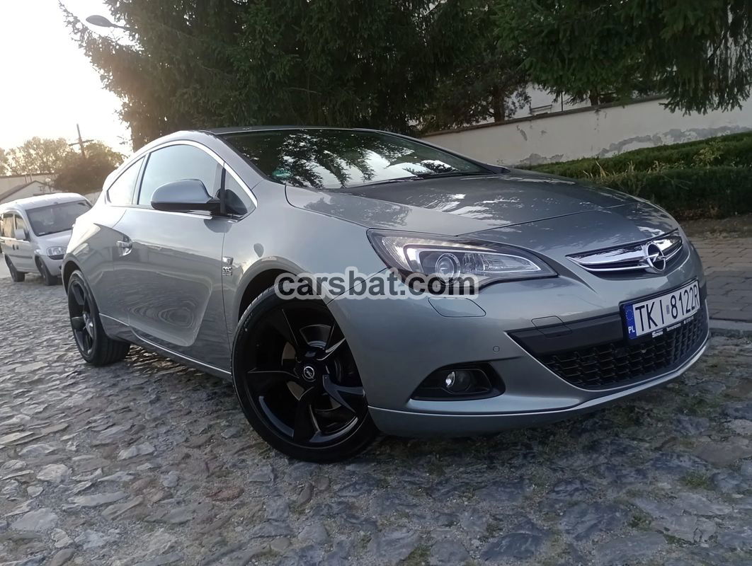 Opel Astra J IV GTC 1.4 T Sport 2012