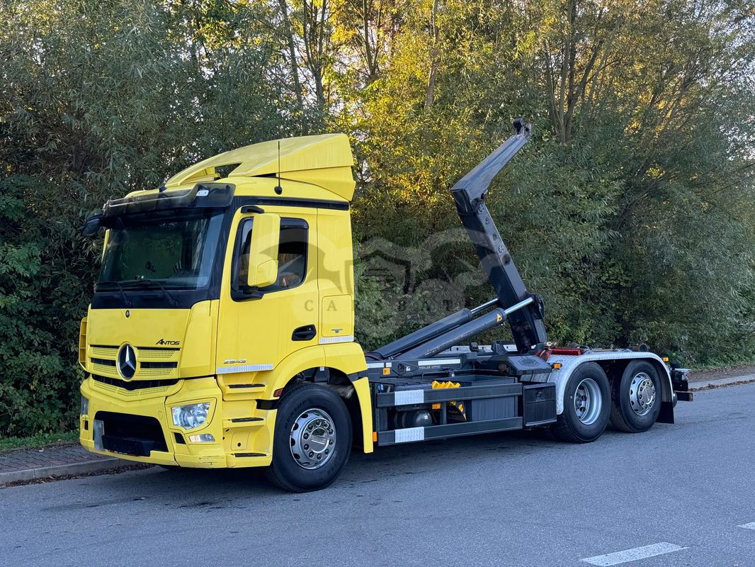 Mercedes-Benz Antos 2015
