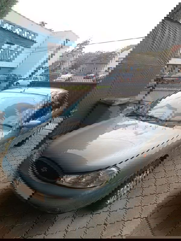 Ford Mondeo Mk2 1.8 Ghia 2000