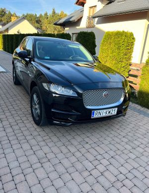 Jaguar F-Pace 2016
