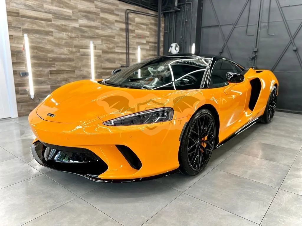 McLaren GT 2023
