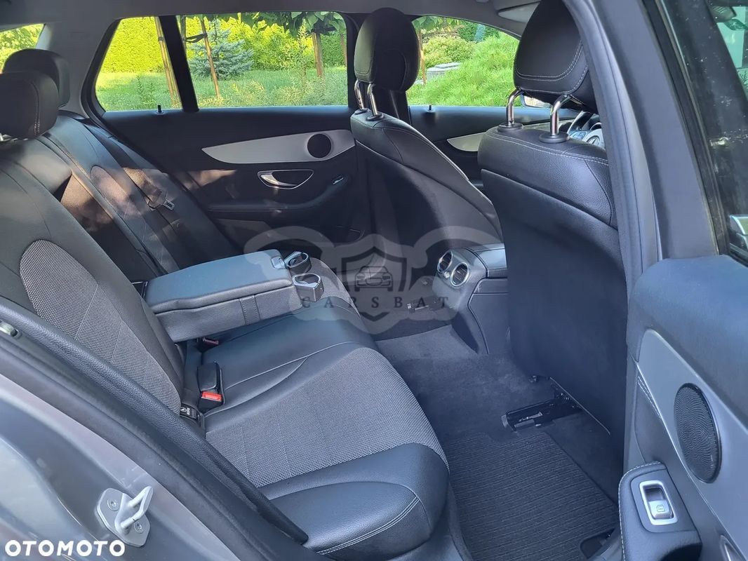 Mercedes-Benz C W205 180 7G-TRONIC 2015