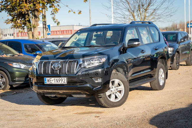 Toyota Land Cruiser VII LC 2.8 D-4D Entry 2020