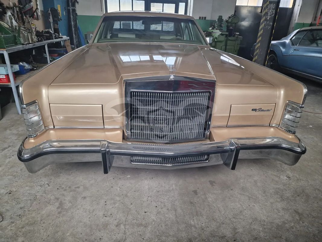 Lincoln Continental 4.6 Girenchy Des 1979
