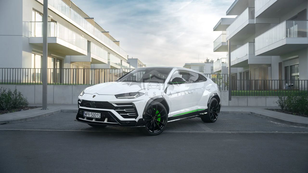 Lamborghini Urus Standard 2020