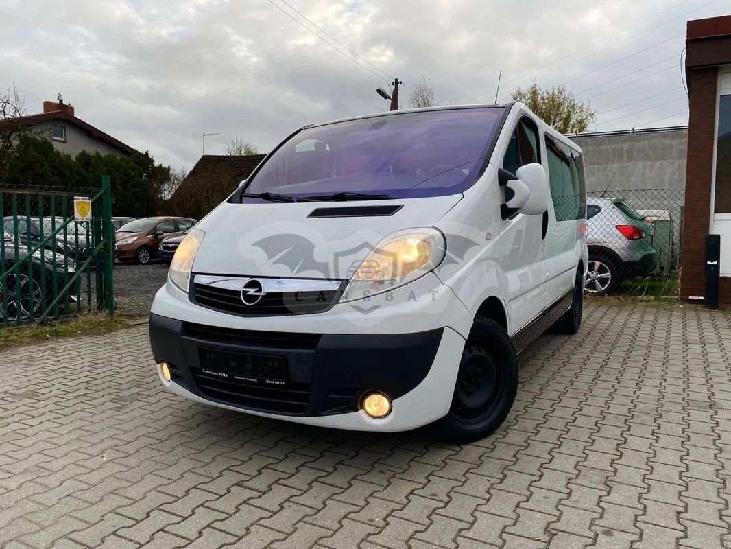Opel Vivaro I 2011