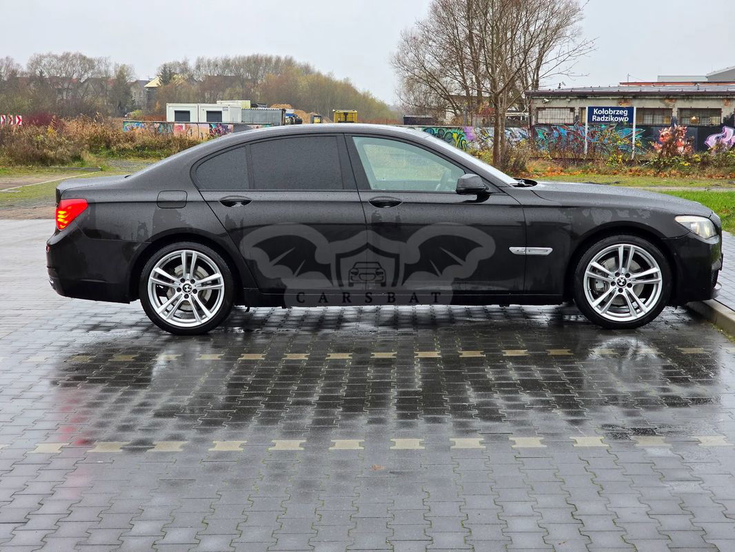 BMW 7 Series F01 740d xDrive 2012