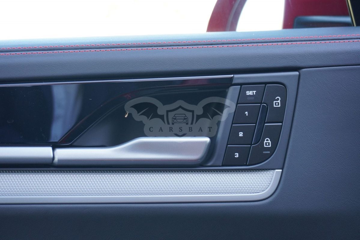 Porsche Cayenne III 2024