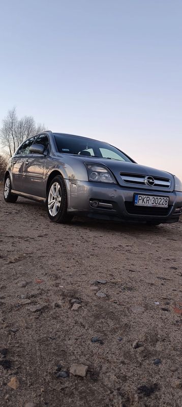 Opel Signum 2004