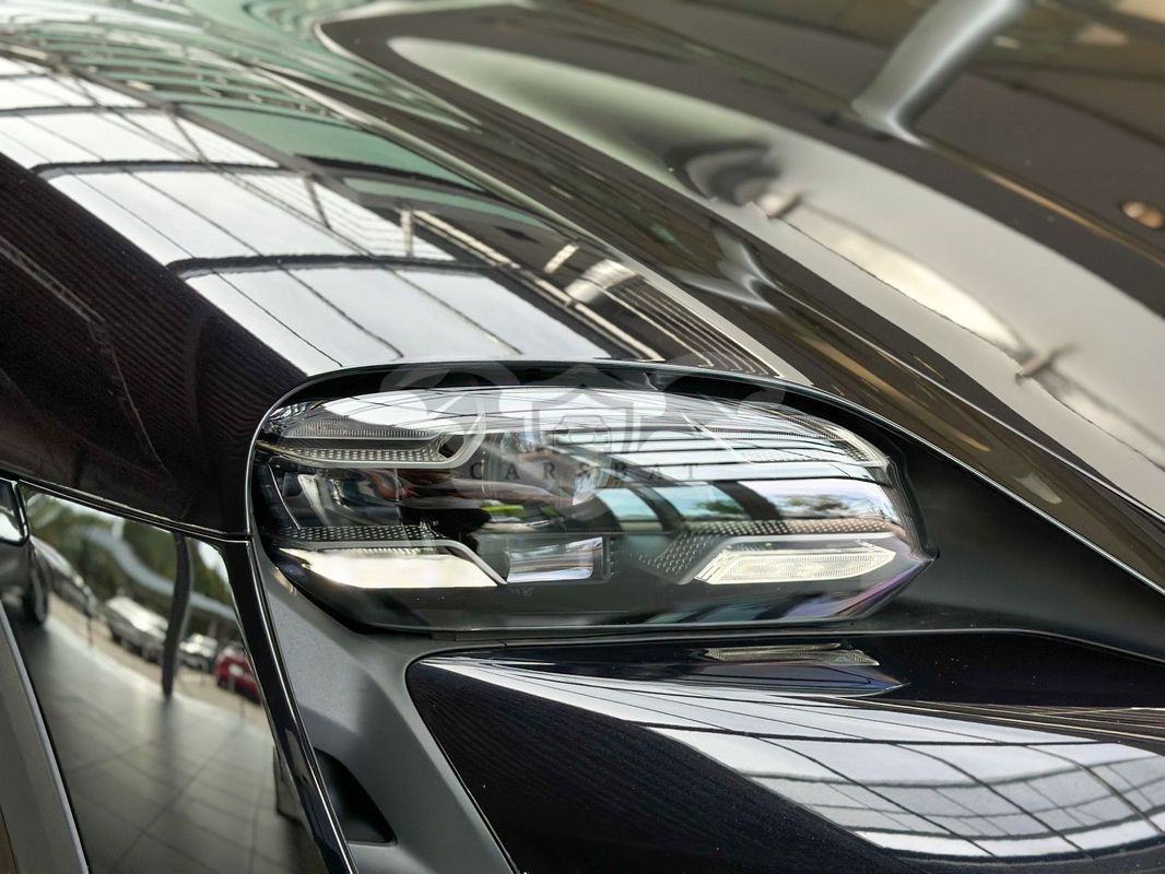 Porsche Taycan 2023
